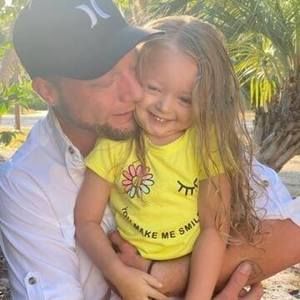 Meet your Posher, Casey